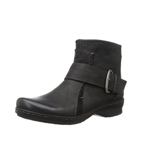 Clarks Women's Ideo Feast Ankle Boot - Picture 1 of 3